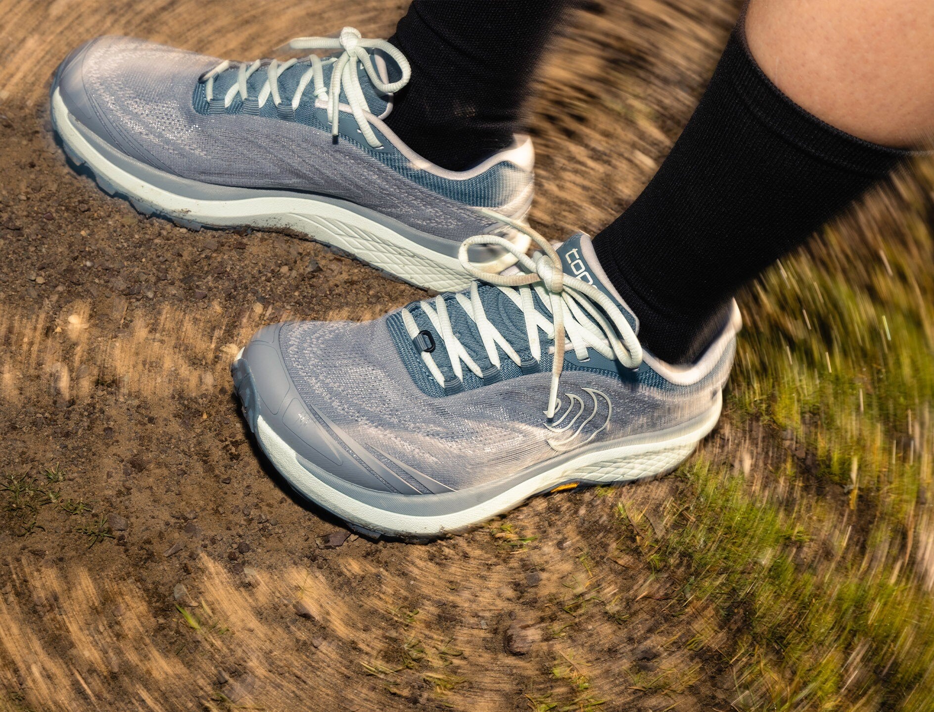 Topo Pursuit 2 Women's Trail Shoes